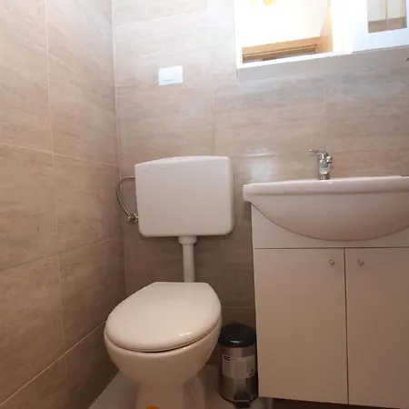 Mit Privatpool Fuer 8 Personen Ca 120 Qm In Medulin, Istrien Suedkueste Von Istrien 메덜린
